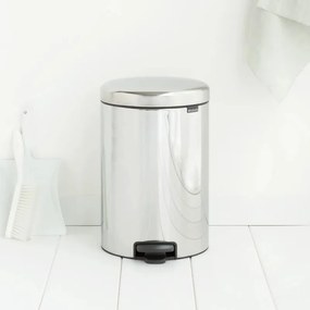 Кош за боклук с педал Brabantia NewIcon 649040, 20 л, Плавно затваряне, Противоплъзгаща основа, Инокс