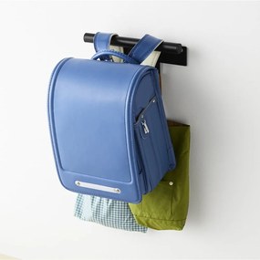 Черна закачалка за раница Yamazaki Tower - YAMAZAKI