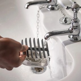 Сапунерка от неръждаема стомана в блестящо сребрист цвят EasyStore Luxe – Joseph Joseph