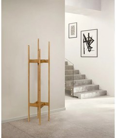 Закачалка за дрехи, изработена от масивен дъб Hilbert - Woodman