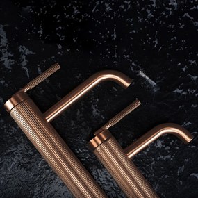 Смесител за мивка Rea Argon Brush Copper Low