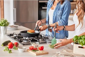 Шпатула решетъчна Lekue 1010182, 30.6 см, Против надраскване, 4/220°C, Гъвкав ръб, Зелен
