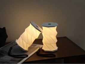 Бяла преносима светлинна декорация с USB ø 8 cm Twist – Gingko