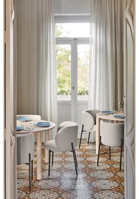 Светлосиви тапицирани трапезни столове в комплект 2 бр. Mogi – Teulat