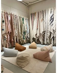 Детски пуф в сиво-розов цвят Cleo Vintage Nude – Lorena Canals