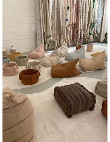 Детски пуф в сиво-розов цвят Cleo Vintage Nude – Lorena Canals