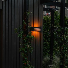 Модерна външна стенна лампа черна IP44 - Hurricane 1