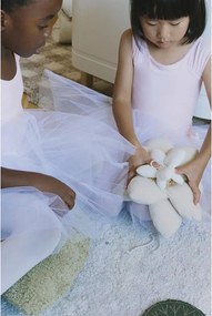 Светлосиво памучно детско килимче за игра 130x170 cm Swan Lake – Lorena Canals