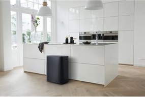 Кош за боклук Brabantia Bo Touch 1001274, 60 л, Плавно и безшумно отваряне, Голям отвор, Устойчив на отпечатъци, Черен/мат