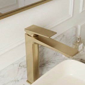 Смесител за мивка Rea Prime Brush Gold High