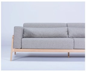 Сив диван с масивна дъбова конструкция , 240 см Fawn - Gazzda