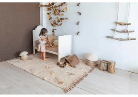 Кремав ръчно изработен памучен детски килим подходящ за пране 140x200 cm Pine Forest – Lorena Canals