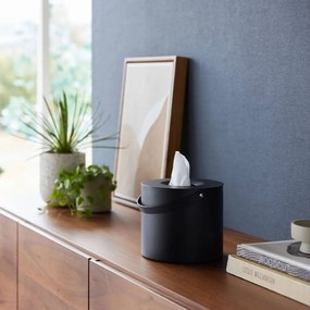 Метална кутия за носни кърпички Tower – YAMAZAKI