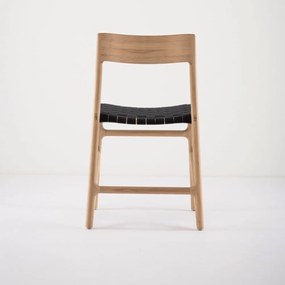 Трапезен стол от масивна дъбова дървесина с черна седалка Fawn - Gazzda