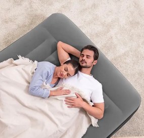 Надуваем матрак за двама 203 x 152 x 46 cm с вградена помпа