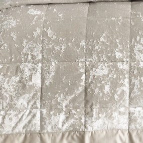Бежово кадифено ватирано покривало за двойно легло 220x220 cm Crushed - Catherine Lansfield