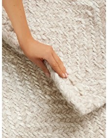 Ръчно изработена пътека със смес от вълна в цвят слонова кост 80x200 cm Majoli – Elle Decoration