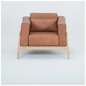 Кресло от коняк кафява биволска кожа с масивна дъбова конструкция Fawn - Gazzda