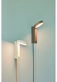 Бежова стенна лампа Crea – Hübsch