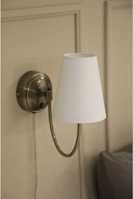 Бяла/в месингов цвят стенна лампа за контакт Amar – Markslöjd