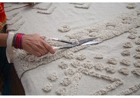 Бял ръчно изработен памучен килим подходящ за пране 140x200 cm Tribu Natural – Lorena Canals