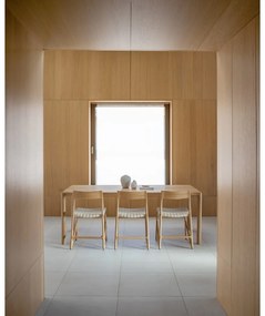 Трапезна маса от масивен дъб 90x200 cm Derven – Gazzda