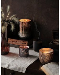 Ароматна свещ от соев восък с време на горене 50 часа Woodfire – ILLUME x Bloomingville