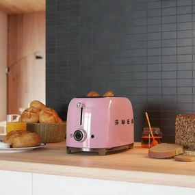 Тостер за хляб SMEG 50's Style TSF01PKEU, 950W, 2 филии, 6 нива, Тавичка за трохи, Вграден кабел, Неръждаема стомана, Розов