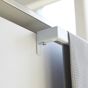 Бял висящ държач за кухненска кърпа Tower – YAMAZAKI