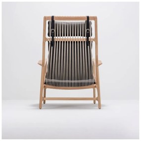 Фотьойл с масивна дъбова конструкция и седалка от черна биволска кожа Dedo - Gazzda