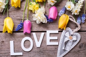 Картина на платно – С надпис Love
