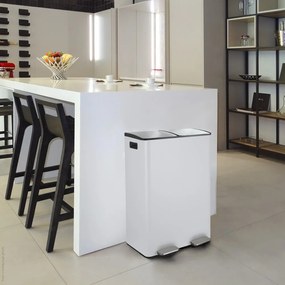 Стоманено кошче за боклук 2x30 l за рециклиране с педал в матово бял цвят Aliya – Spirella