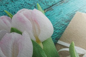 Картина на платно – Букет от лалета и плик