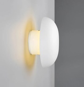 LED стенна лампа с USB в матово бял цвят Davey – Reality