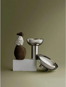 Ваза от неръждаема стомана в сребрист цвят (височина 21 cm) Miyabi – Blomus