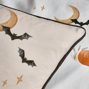 Декоративна възглавница с хелоуински мотив 45x45 cm Halloween Highland Cow – Catherine Lansfield