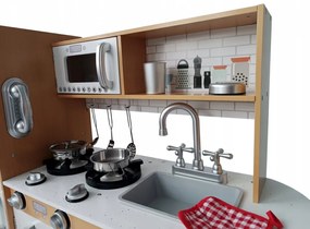 Детска дървена кухня с аксесоари и LED осветление