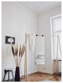 Стойка за дрехи от борова дървесина Hongi - Karup Design