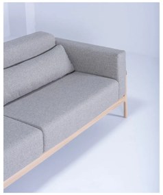 Сив диван с масивна дъбова конструкция , 240 см Fawn - Gazzda