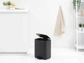 Тъмносиво стоманено кошче за боклук с педал 12 l Bo – Brabantia