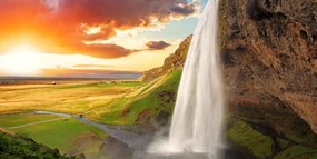 Картина на платно – Величествен водопад в Исландия