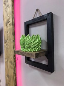 Декоративна стенна етажерка /D010051/