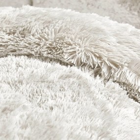 Бяло спално бельо за двойно легло от микроплюш 230x220 cm Cuddly - Catherine Lansfield