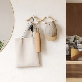 Стенна закачалка от масивно каучуково дърво в естествен цвят Montage – Umbra