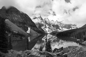 Фототапет – Красива черно-бяла планинска природа