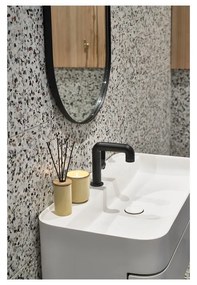 Ароматна свещ с време на горене 30 часа Iris Cucumber Blossom – Villa Collection