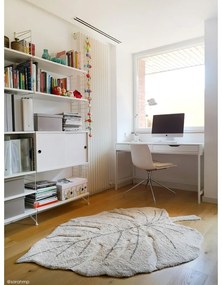 Бежов ръчно изработен памучен детски килим подходящ за пране 120x180 cm Monstera Natural – Lorena Canals