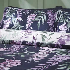 Бяло и лилаво спално бельо за двойно легло 200x200 cm Wisteria - Catherine Lansfield