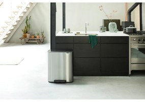 Матово-сребристо стоманено кошче за боклук с педал 60 l Bo – Brabantia