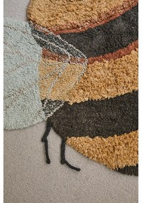 Жълт ръчно изработен памучен детски килим подходящ за пране 115x150 cm Bee – Lorena Canals